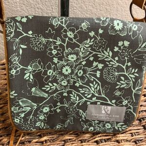 Abercrombie & Kent Green Flower Canvas Mongoose Crossbody EUC Vintage Y2K